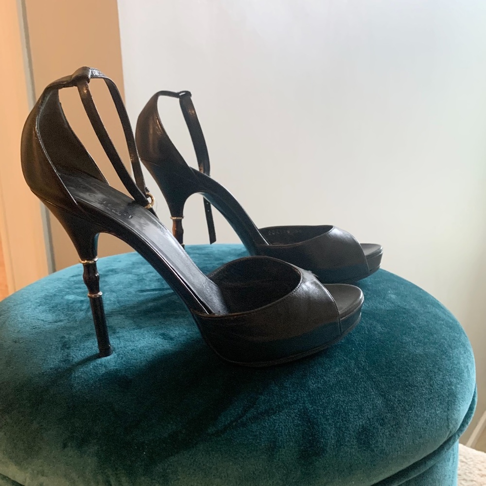 Authentic Gucci leather heels size 38